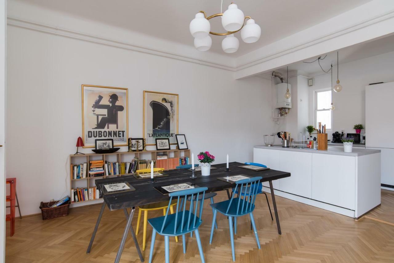 Klauzal apartment w/3 bedrooms, french balcony Boedapest Buitenkant foto