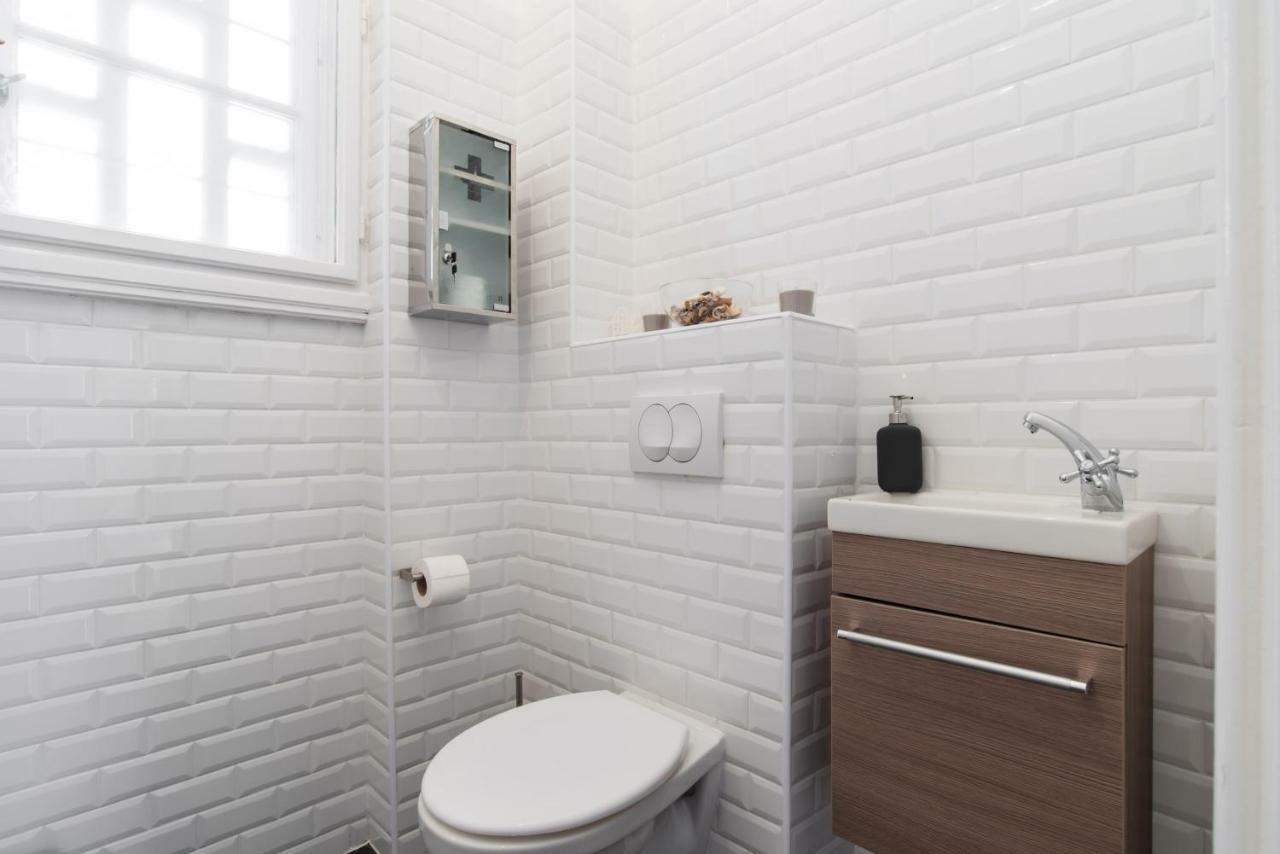 Klauzal apartment w/3 bedrooms, french balcony Boedapest Buitenkant foto